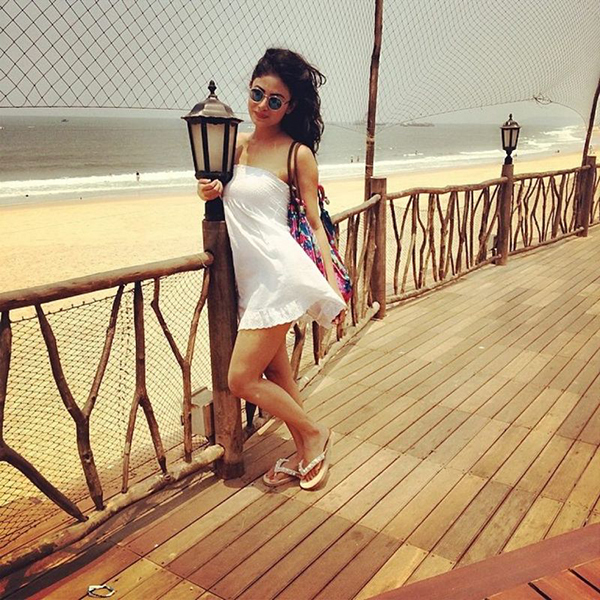 Mouni Roy Feet