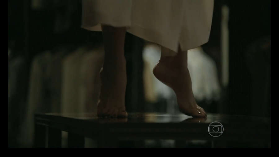 Paola Oliveira Feet