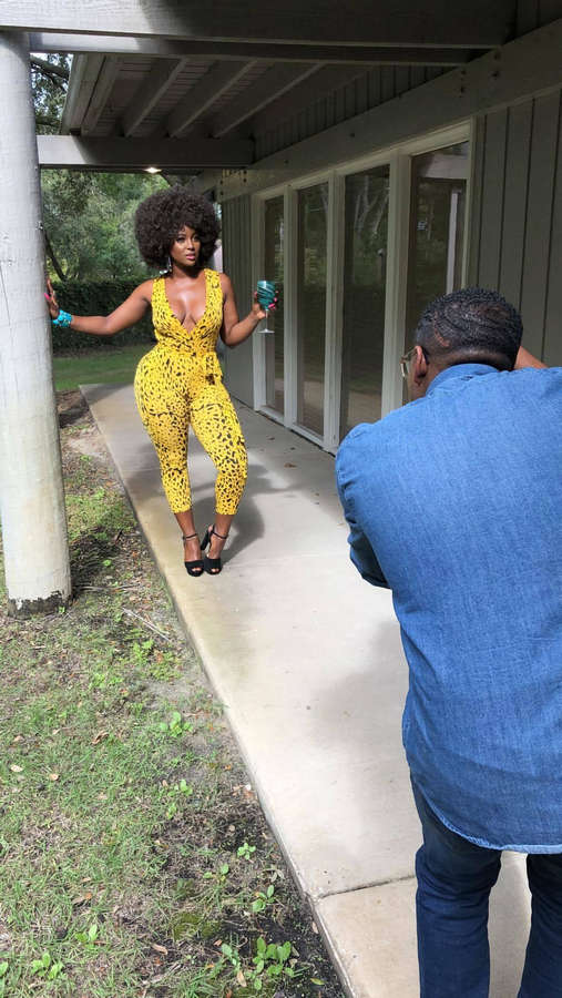 Amara La Negra Feet