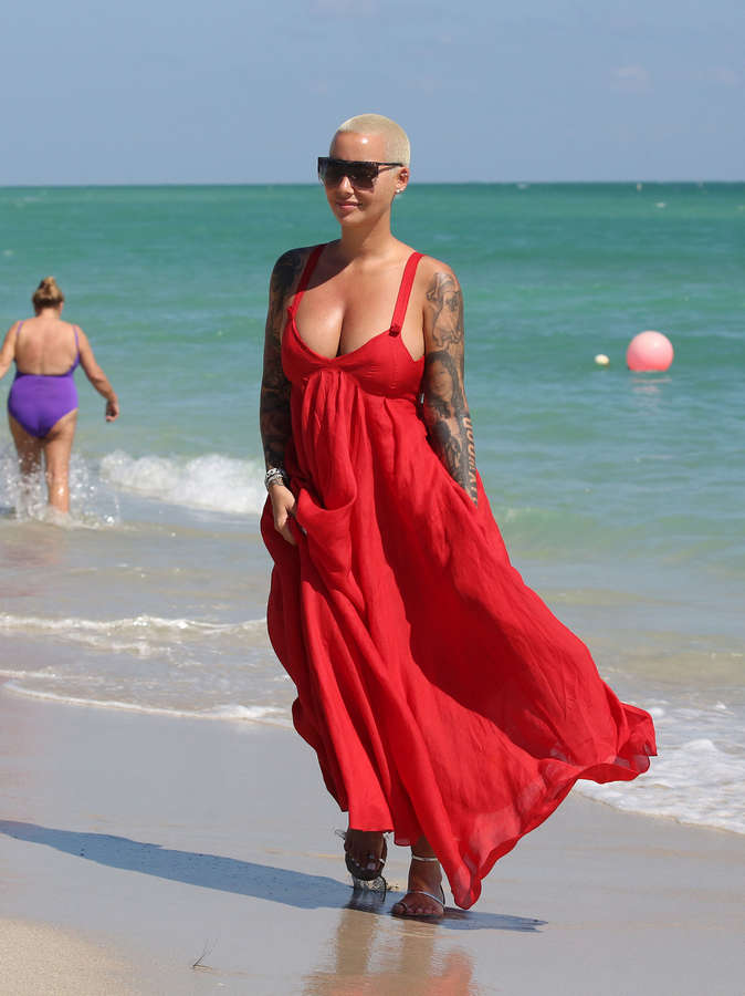 Amber Rose Feet