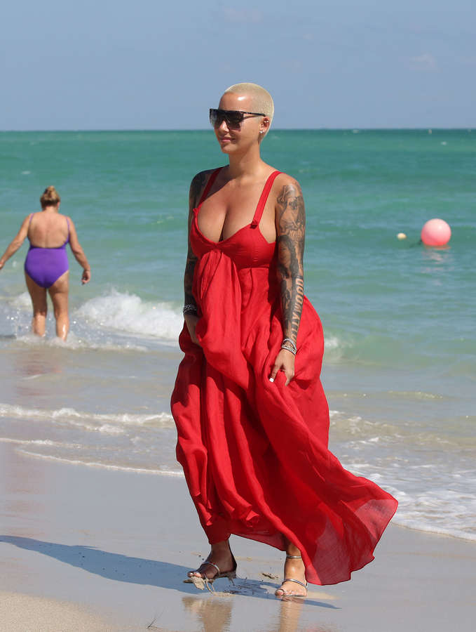 Amber Rose Feet