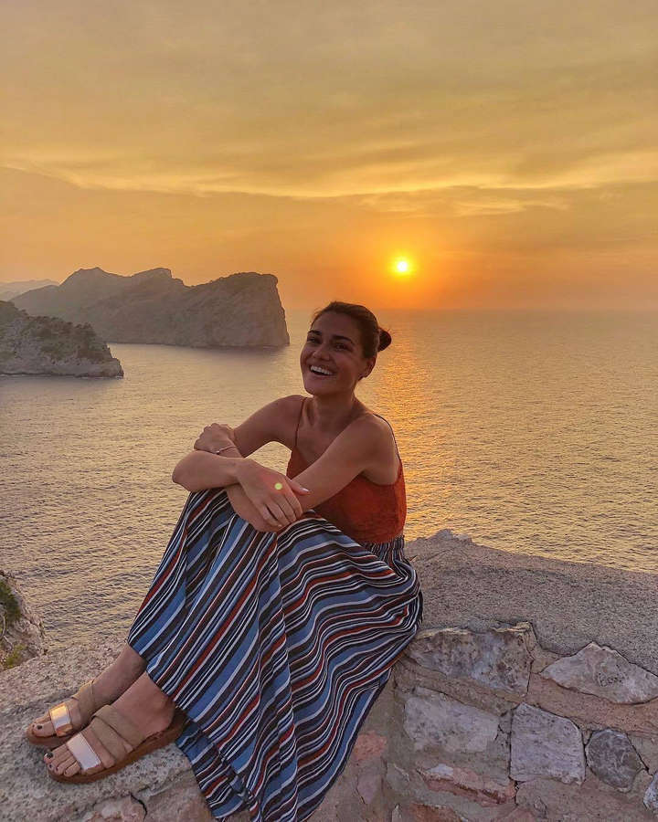 Andrea Kalousova Feet