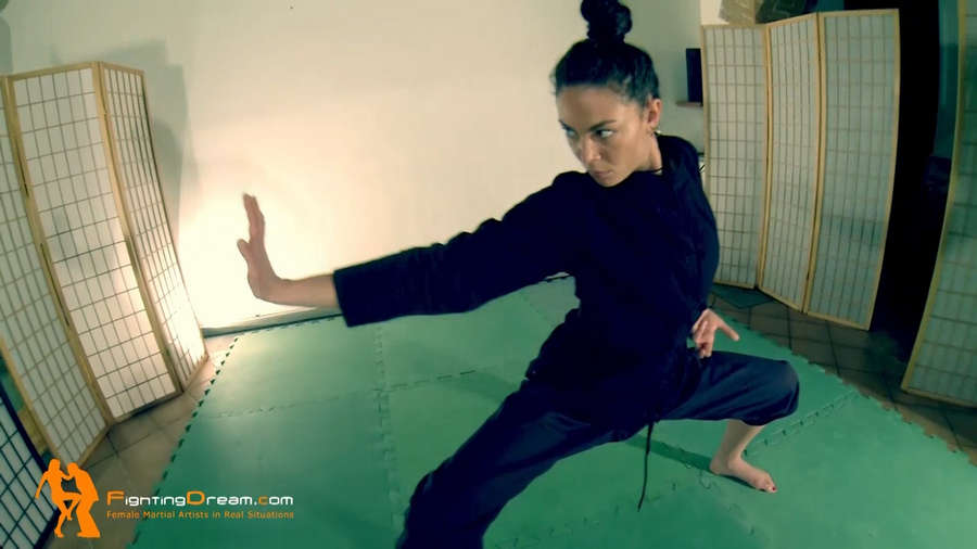 Aura Rolenzetti Feet