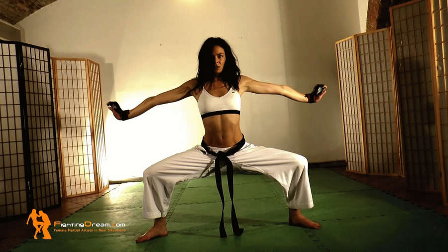 Aura Rolenzetti Feet