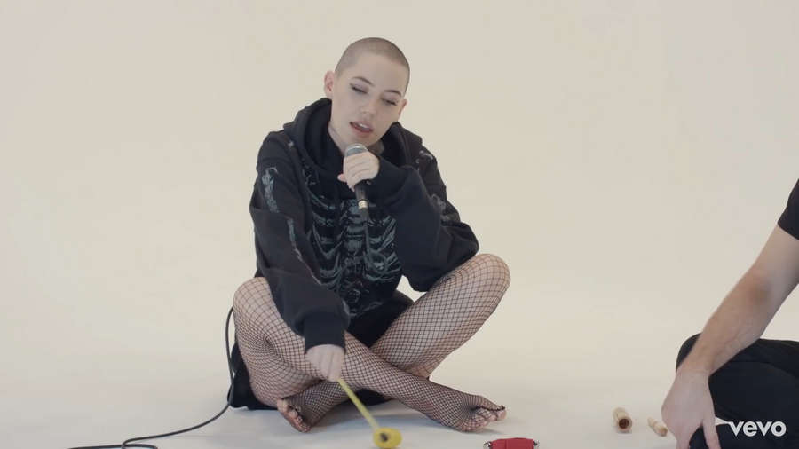 Bishop Briggs Feet