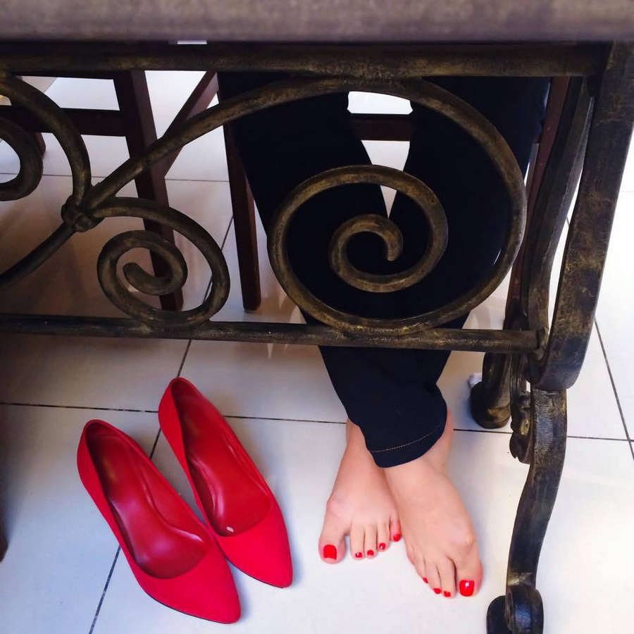 Carolina Kasting Feet