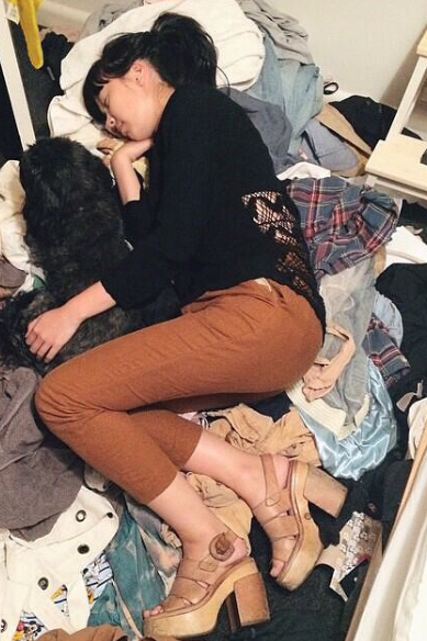 Charlotte Nicdao Feet