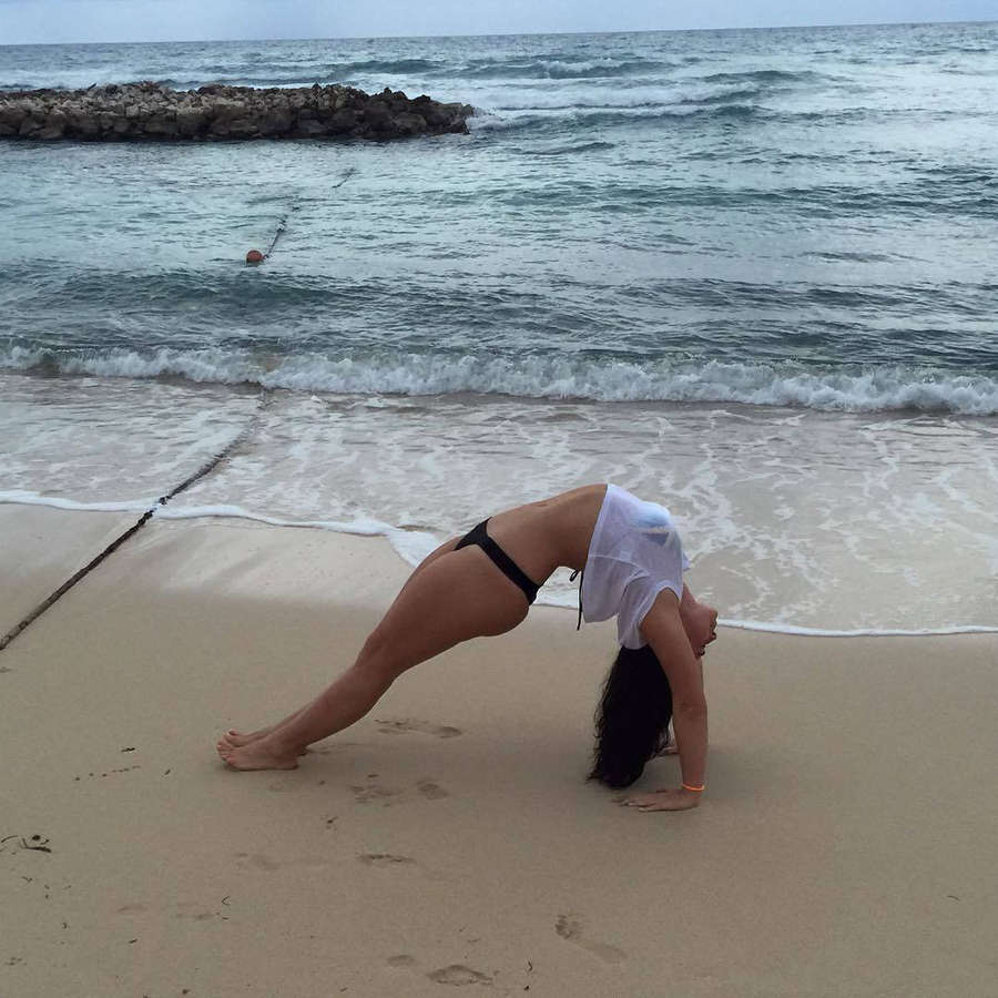 Claire Fountain Feet