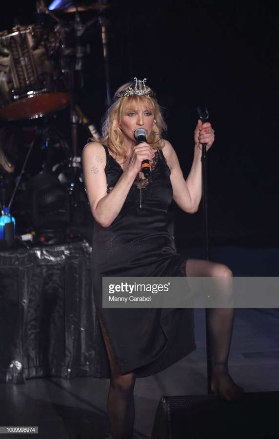 Courtney Love Feet