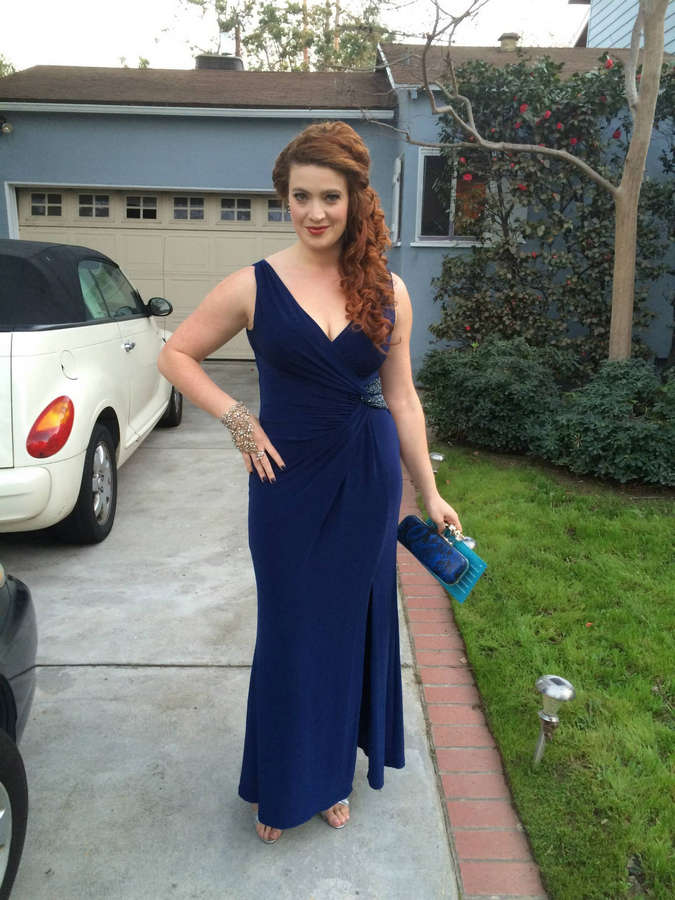 Courtney Sara Bell Feet