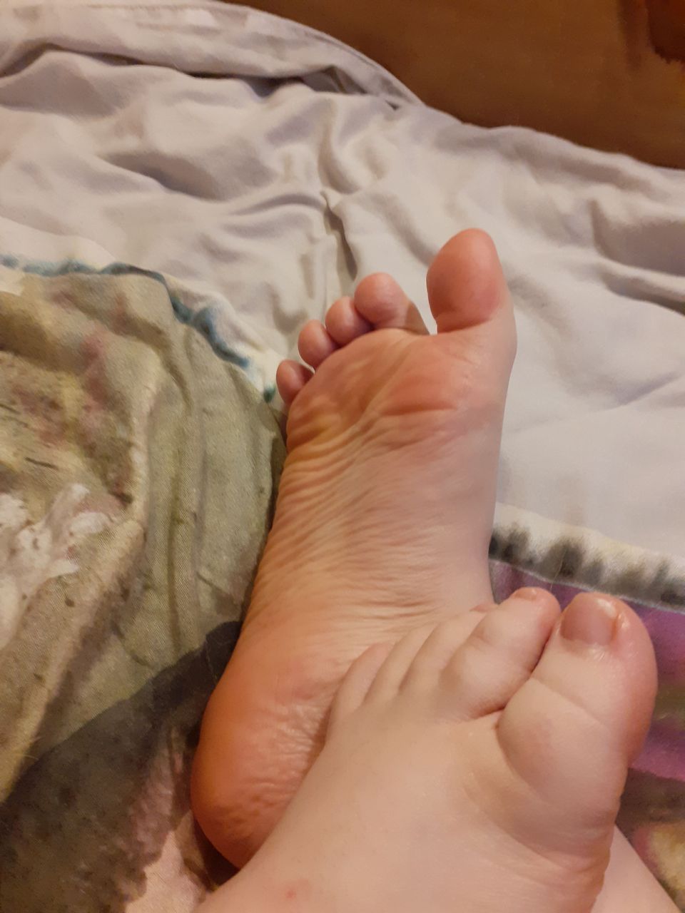 Cutesykay My Moisturized Footsies