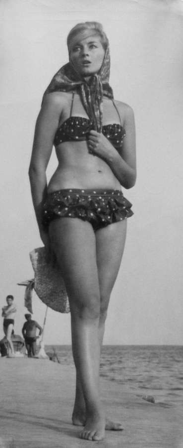 Daniela Bianchi Feet