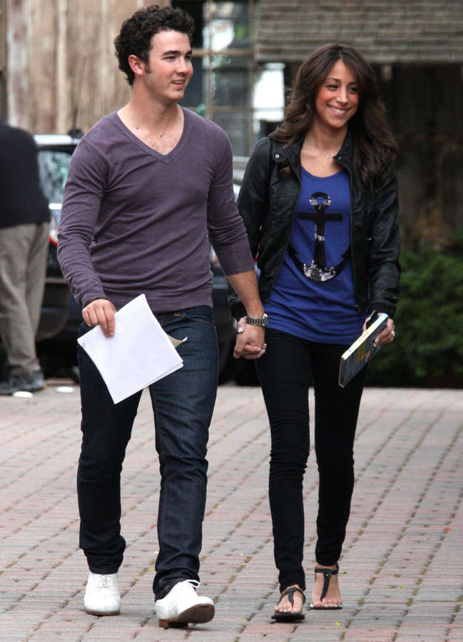 Danielle Deleasa Feet