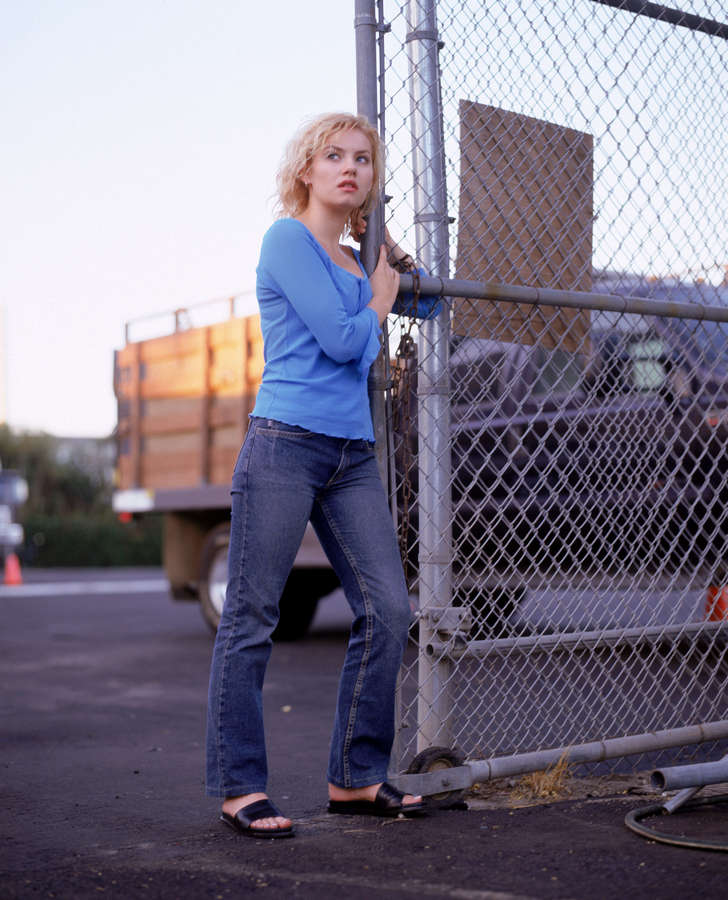 Elisha Cuthbert Feet