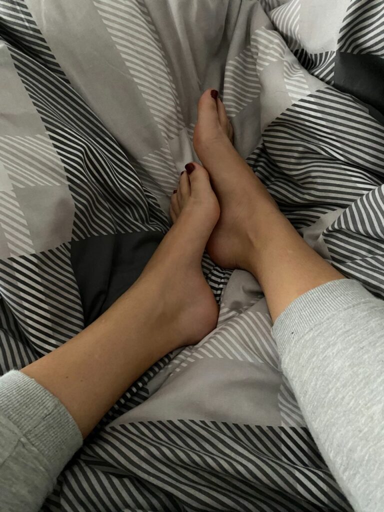 Feet Lovers Sexy Feet (2 photos)