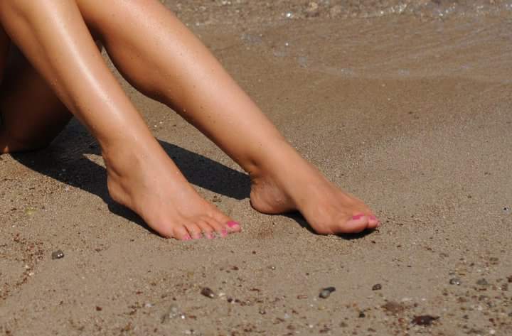 Georgia Siakavara Feet