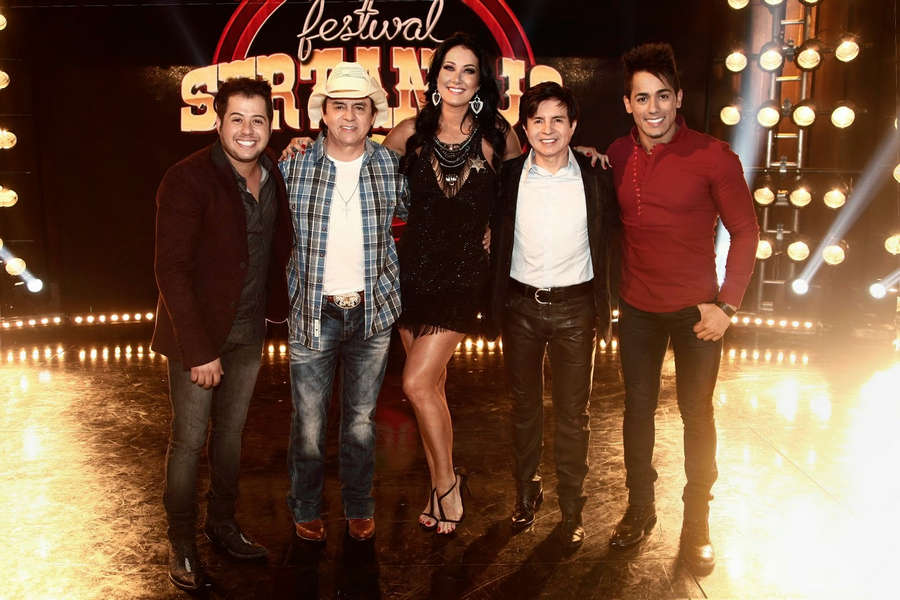 Helen Ganzarolli Feet