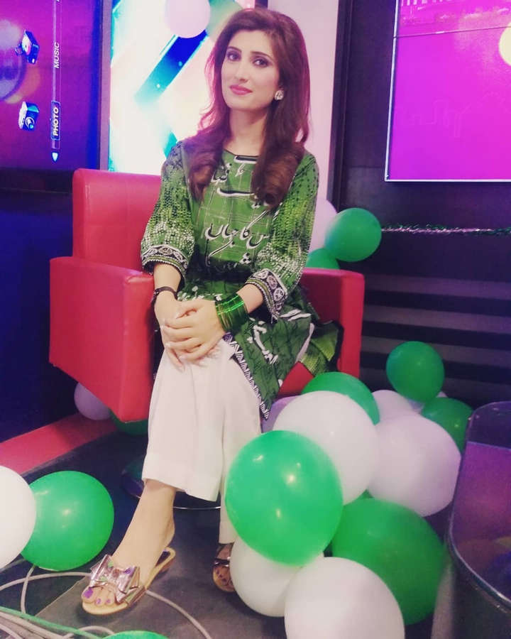 Huda Shah Feet