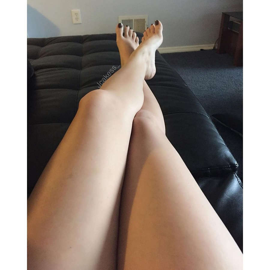 Jenelle Jcakess Feet