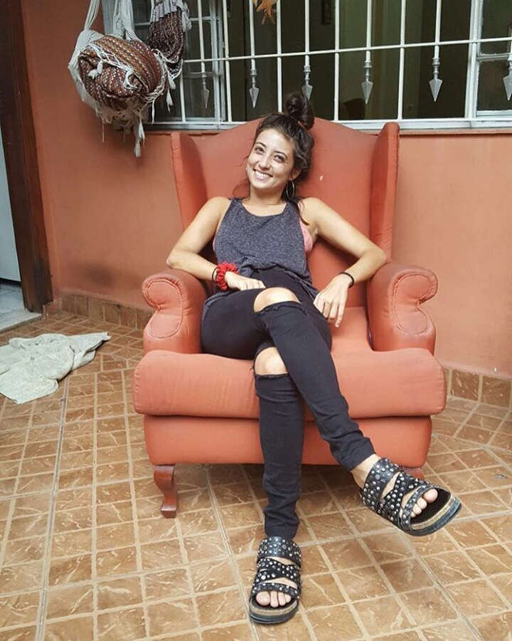 Julia Oristanio Feet