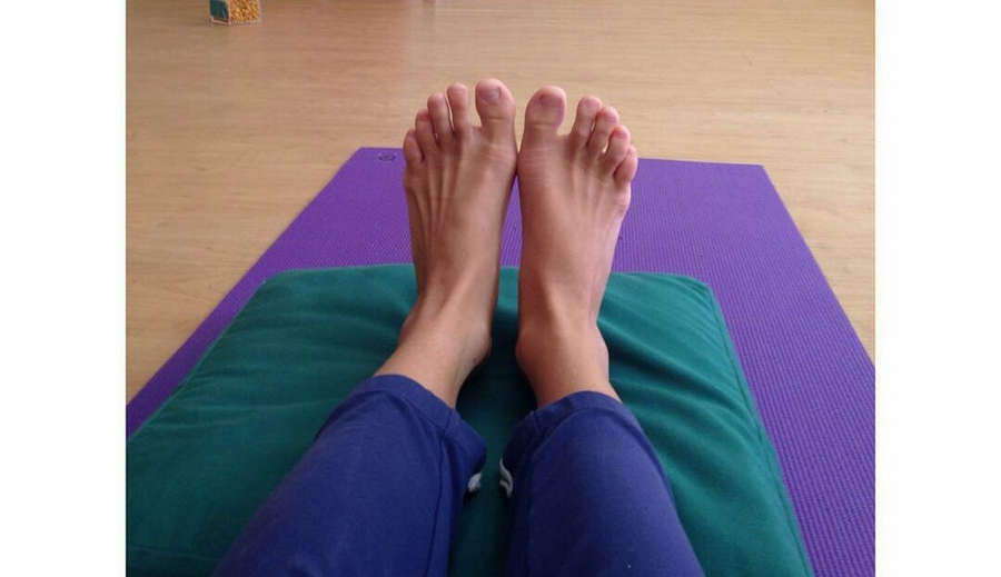 Julia Oristanio Feet