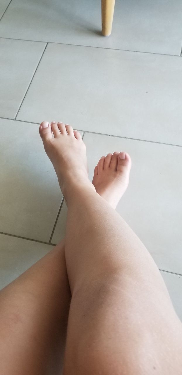 Julie Thelazycat Tanned Feet On Tiled Floor