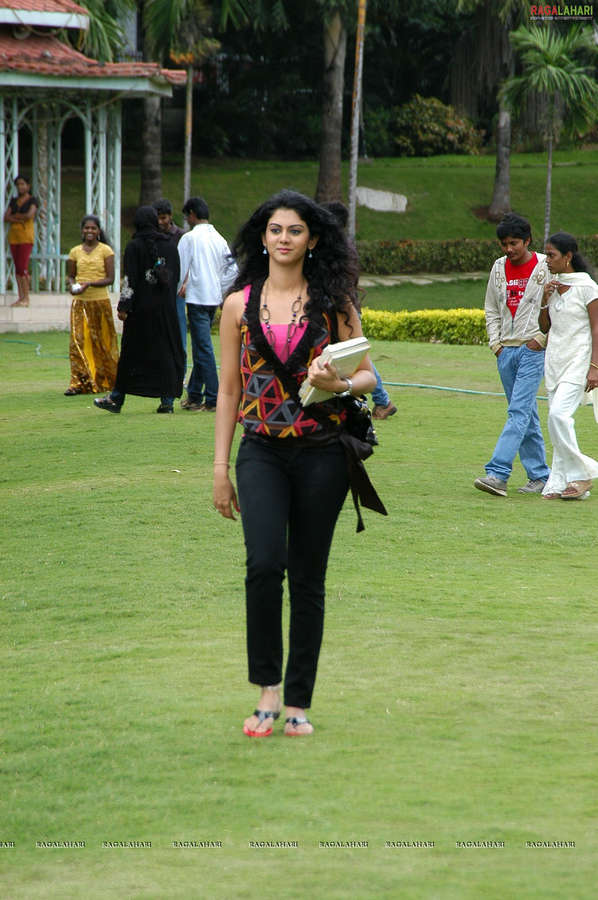 Kamna Jetmalani Feet