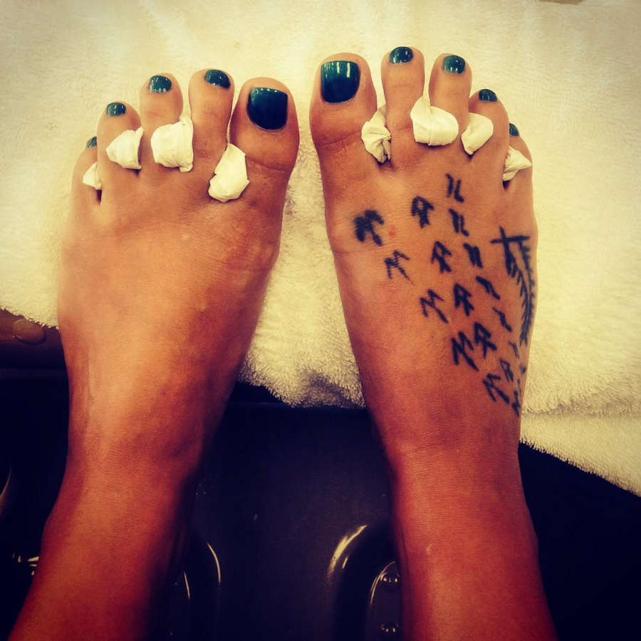 Kimberly McCullough Feet