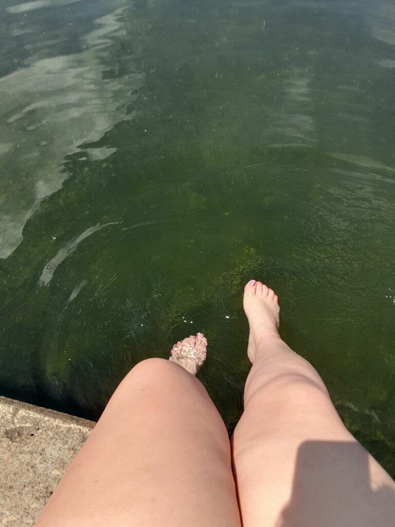 Kylie S Chub Feet Nice Sunny Lake (3 photos)