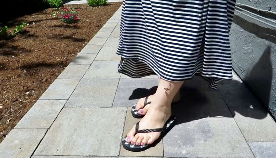 Laura Brown Feet