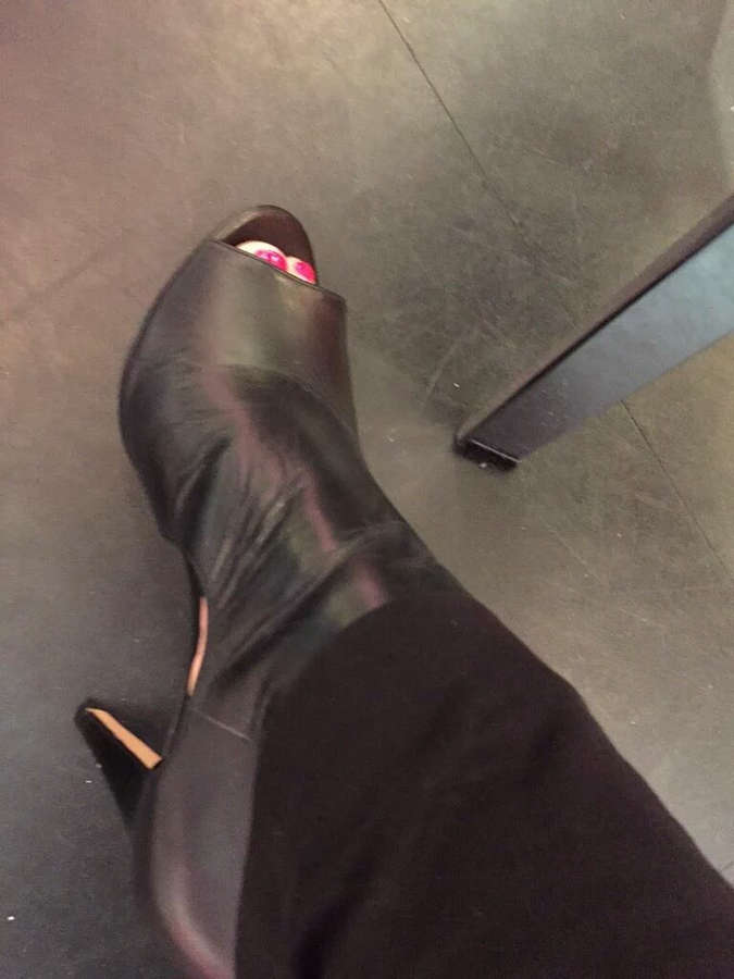 Melissa Harris Perry Feet