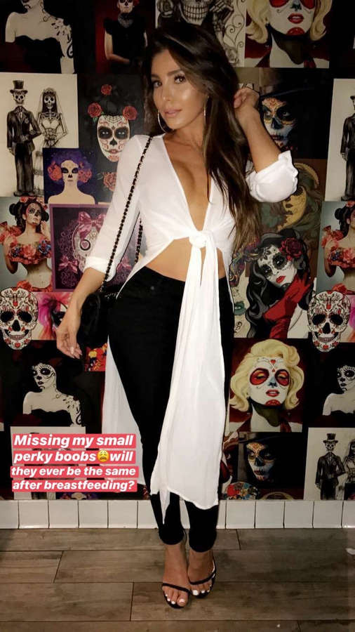 Melissa Molinaro Feet