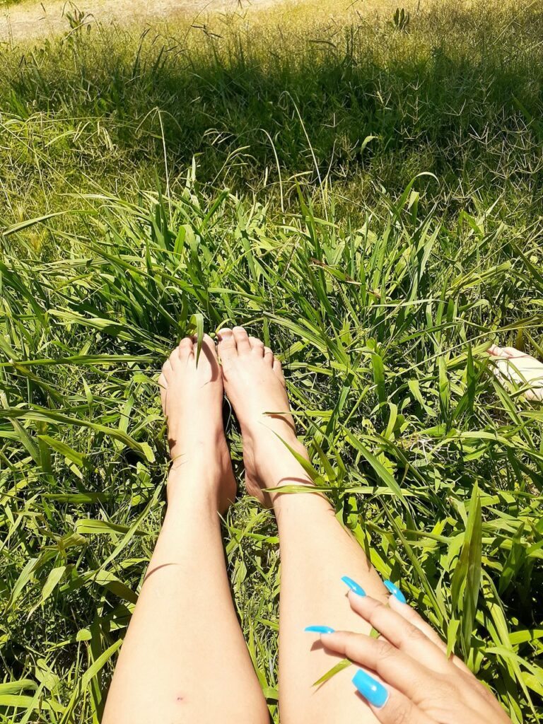 Mixedbaby21 Pretty Feet With My Hand In The Grass (2 photos)