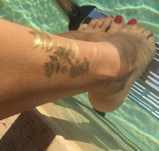 Nabilla Benattia Feet