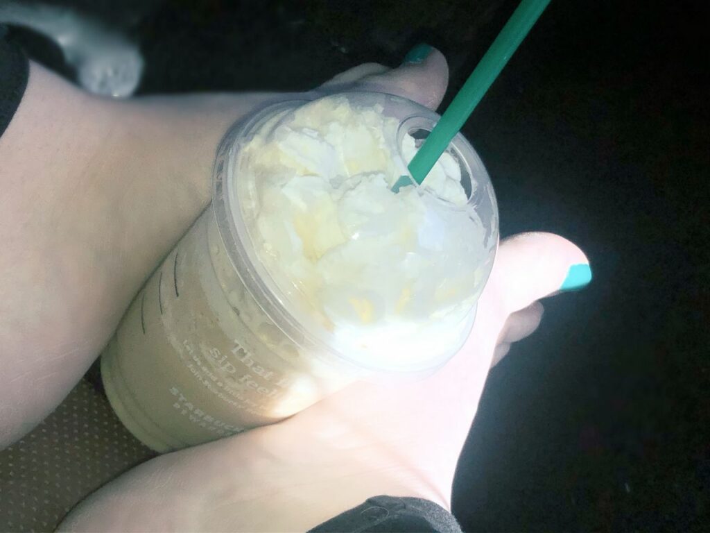 Nicky Lindsy Feeling Basic (3 photos)