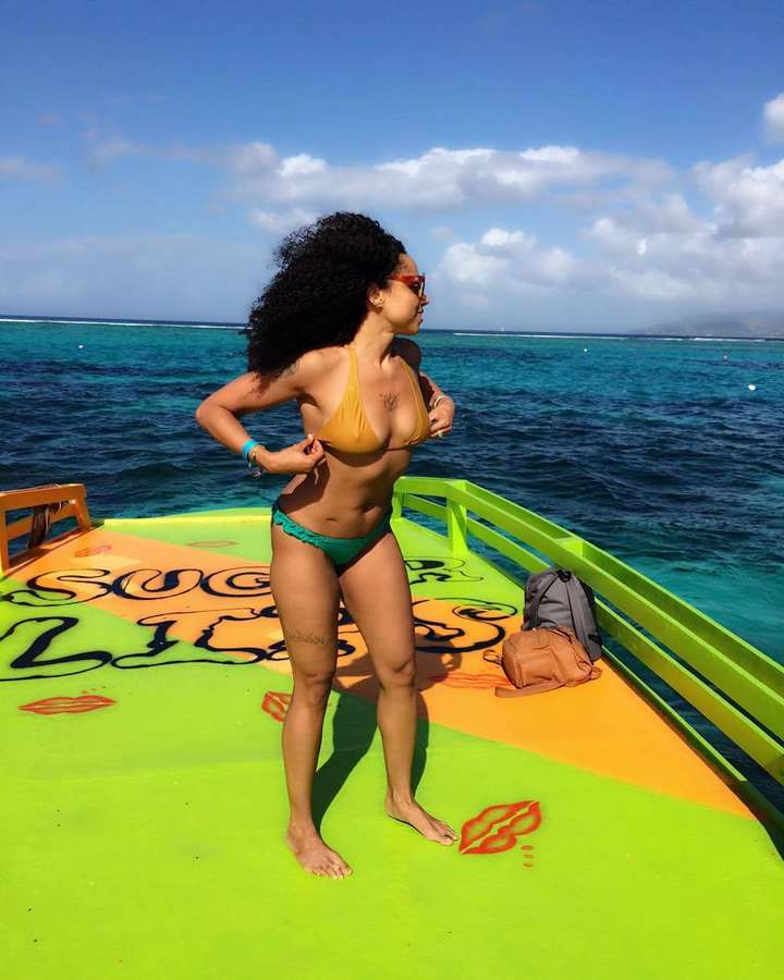 Noelle Bellinghausen Feet