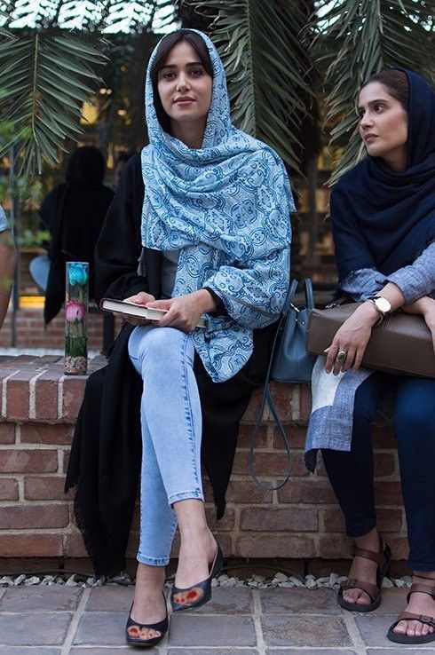 Parinaz Izadyar Feet