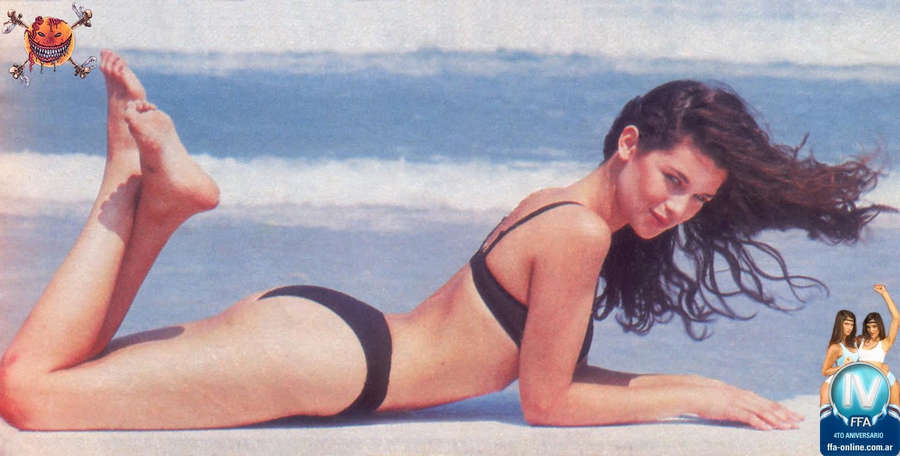 Paula Colombini Feet