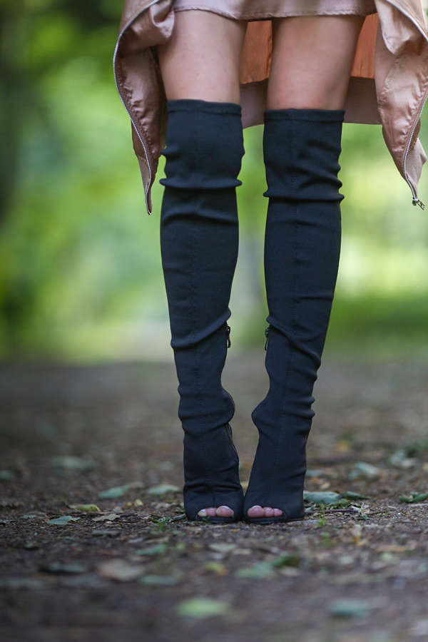 Petra Vancurova Feet