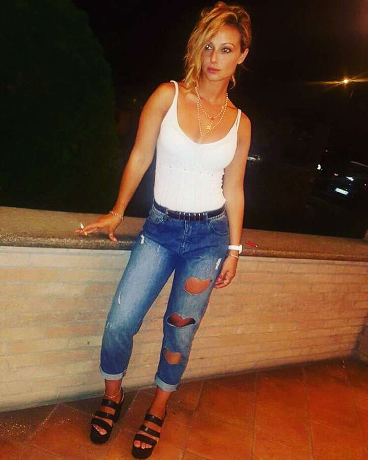 Roberta Scardola Feet