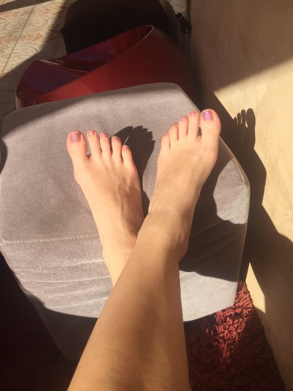 Sadie Blair Feet