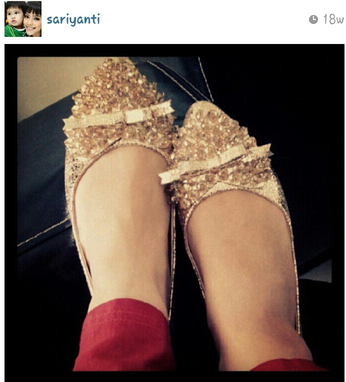 Sari Yanti Feet