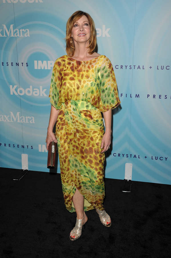 Sharon Lawrence Feet