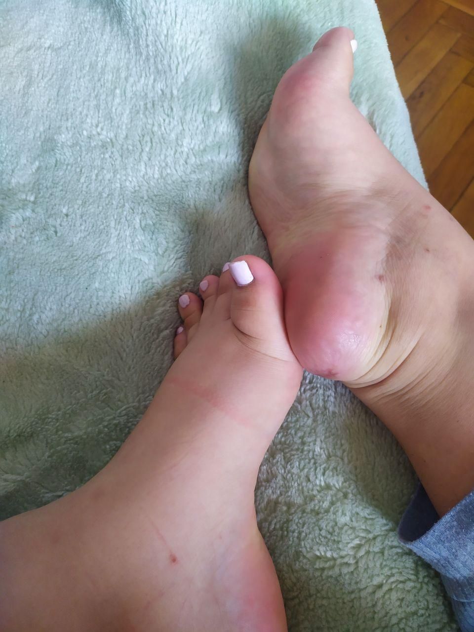 Valery Sex Valery S Little Feet (2 photos) Valery Sex Valery S Little Feet