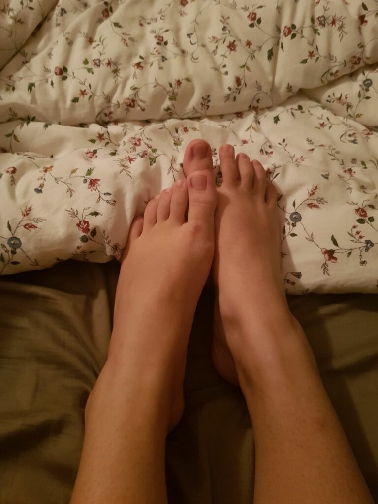 Yyytttuuu Myfirsttime (4 photos)