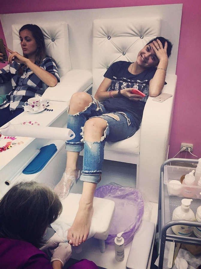 Adelina Sotnikova Feet