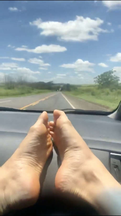 Alaine Crissie Feet