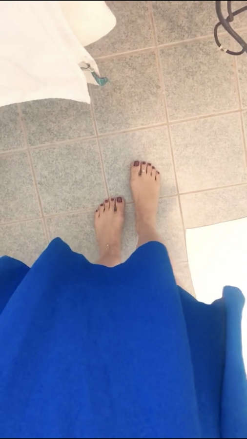 Alaine Crissie Feet