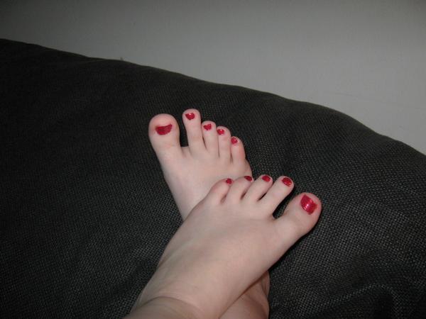 Alexandra Roach Feet