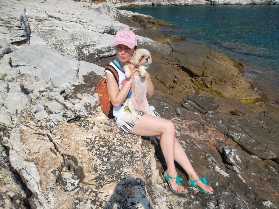 Alexandra Ungureanu Feet